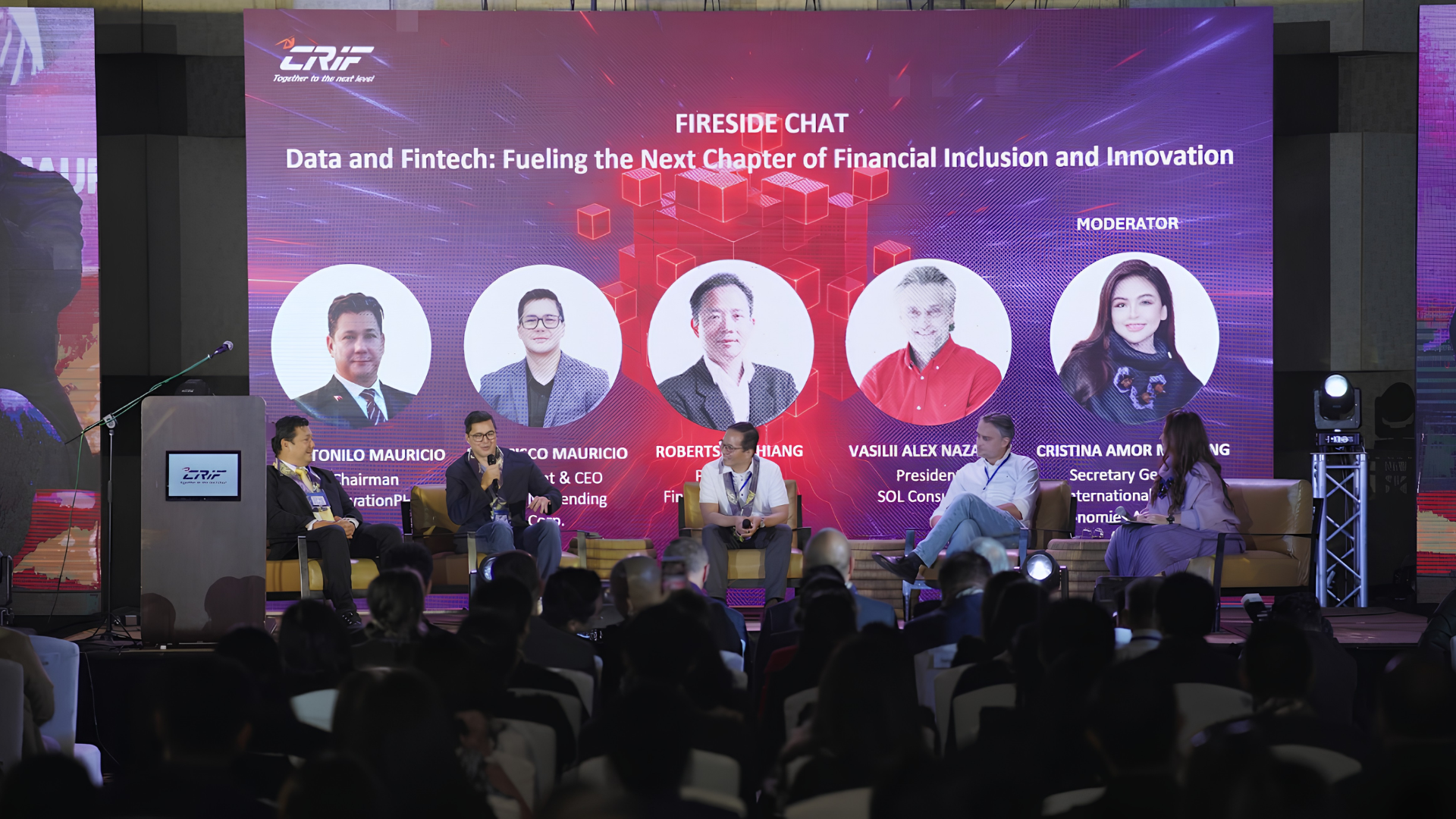 CRIF Forum attendees and speakers in a conference setting